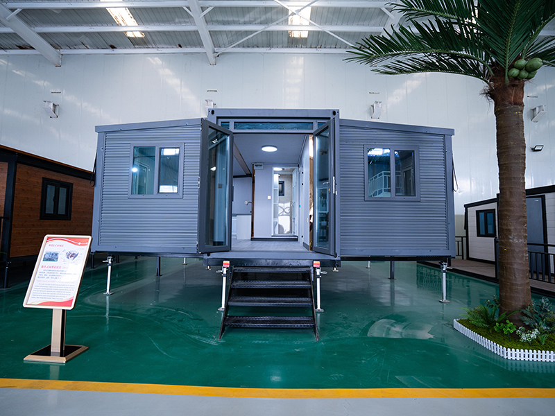 Trailer-mounted Double-wing Expandable House(Image2)